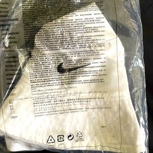 Baby boy white Nike bucket hat